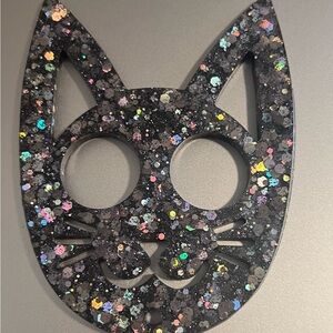Self defense cat keychain -NEW (Onxy holo)